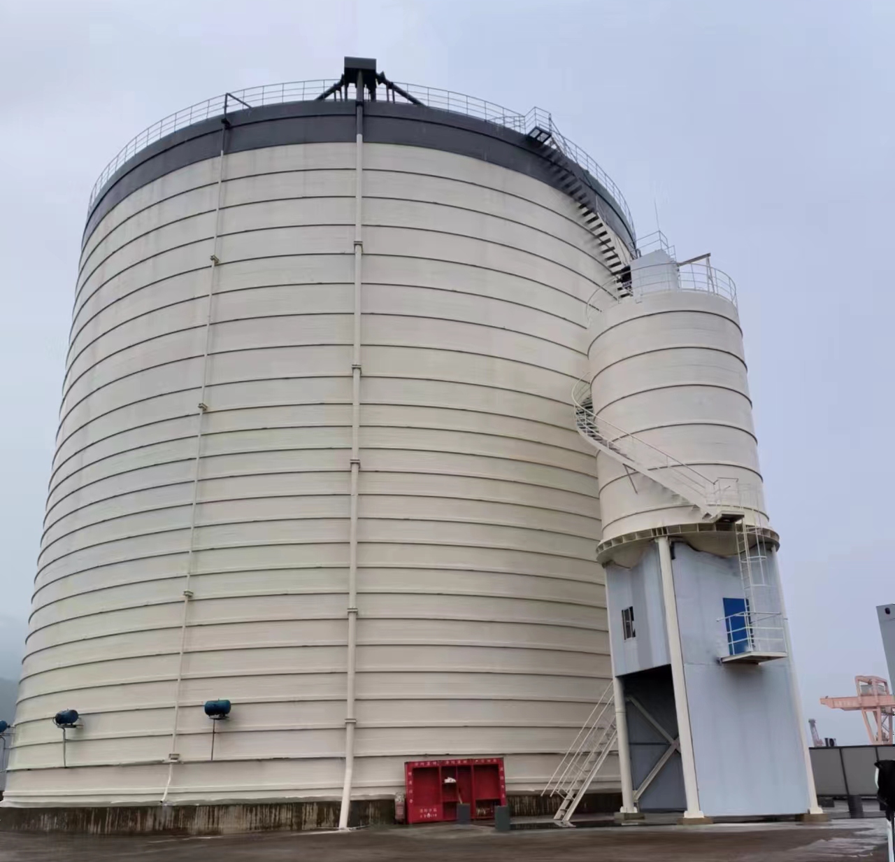 渝水10万吨水泥钢板库